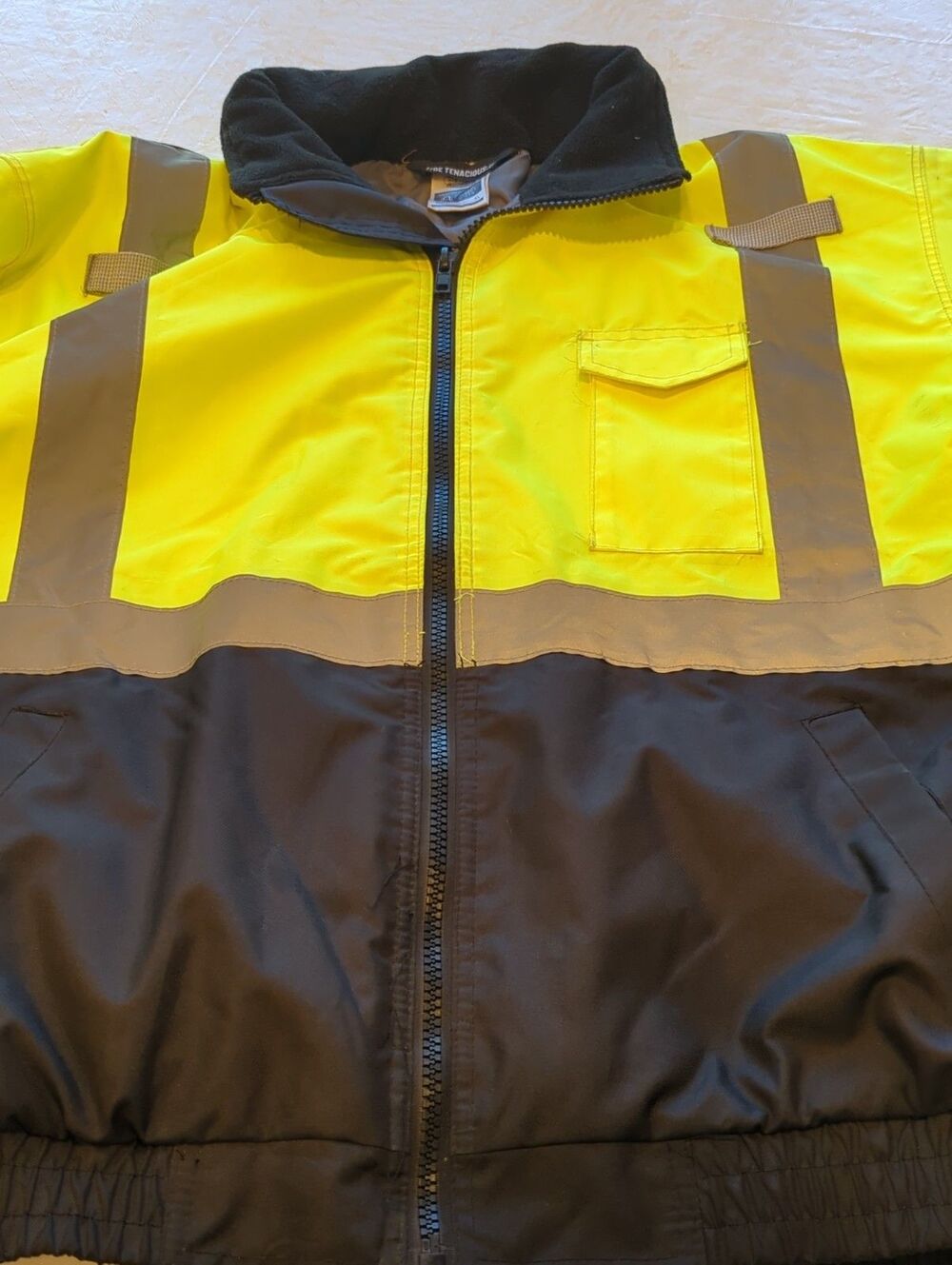 Hi Vis Safety GloWear Jacket  Ergodyne  8377 Type R Class 3 Adult Size XL